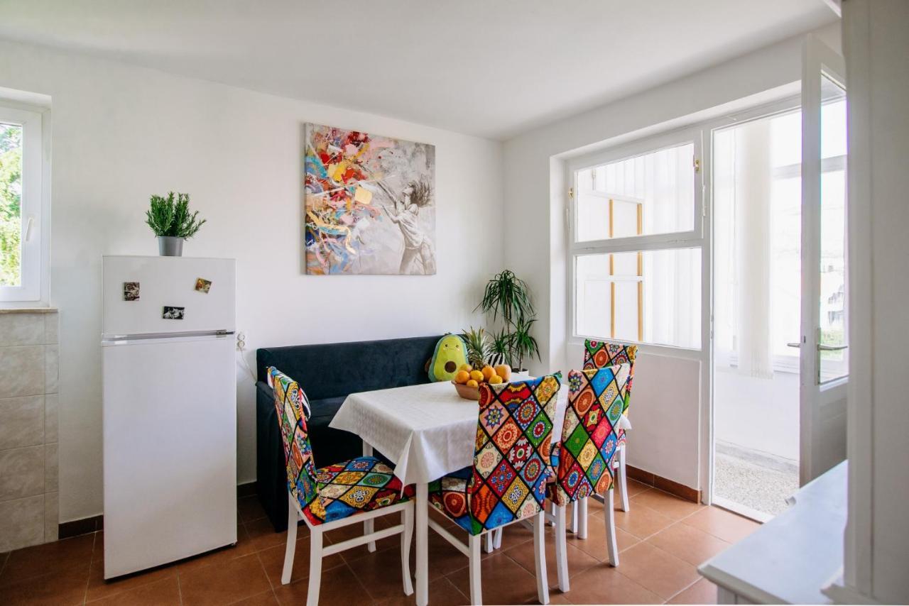 Sunnynest - 3br With Free Parking & Wi-fi, Close To Lapad Bay *