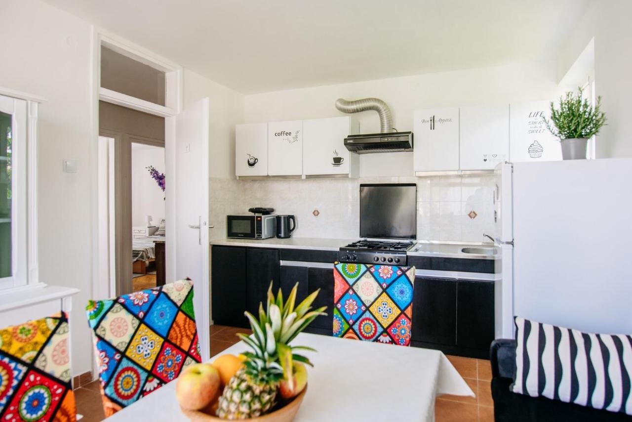 Apartamento Sunnynest - 3br With Free Parking & Wi-fi, Close To Lapad Bay *